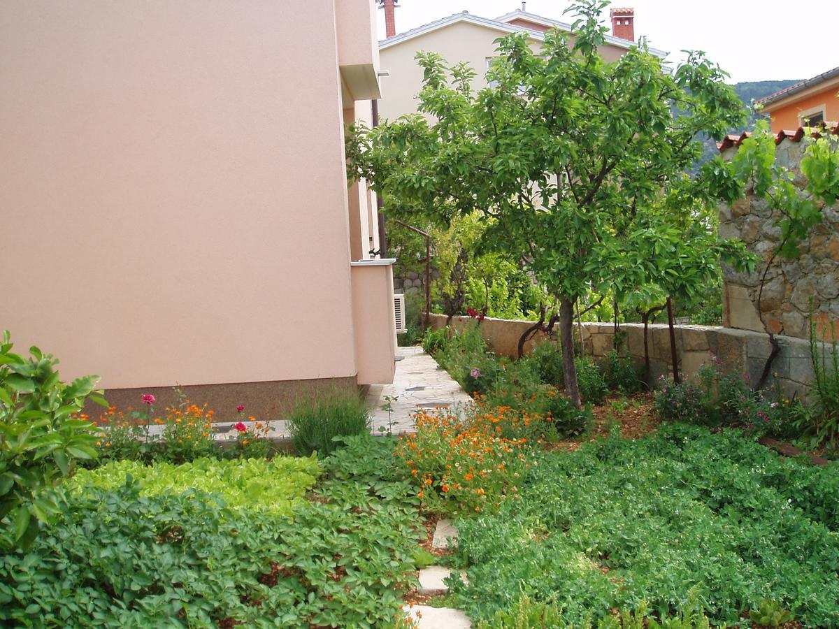 Apartment Orbanic Đảo Cres Ngoại thất bức ảnh