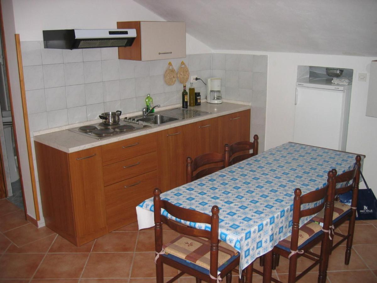 Apartment Orbanic Đảo Cres Ngoại thất bức ảnh